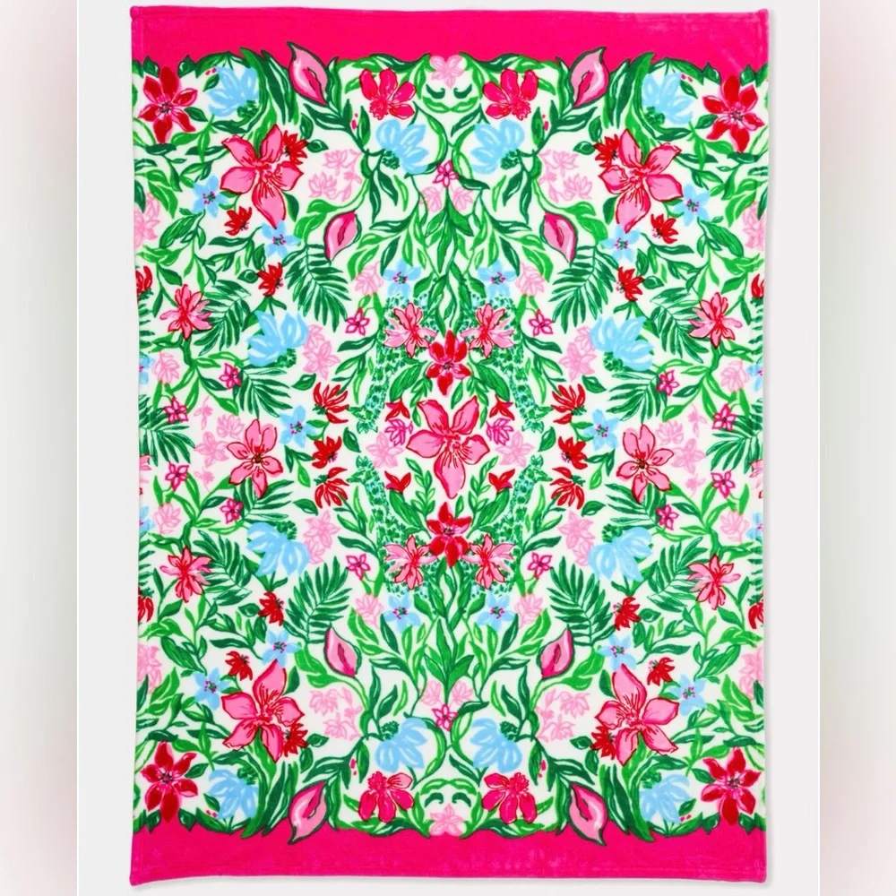 Brand New Lilly Pulitzer Glowing Gardens Paradise Blanket. - Picture 2 of 2